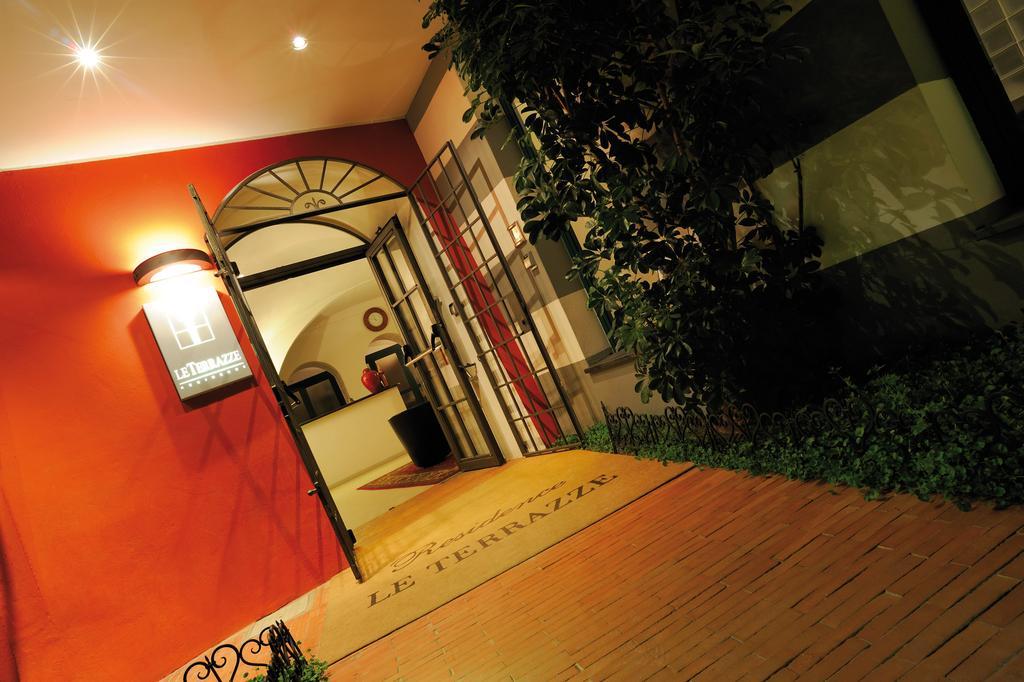 阿拉西奥Le Terrazze公寓式酒店 外观 照片